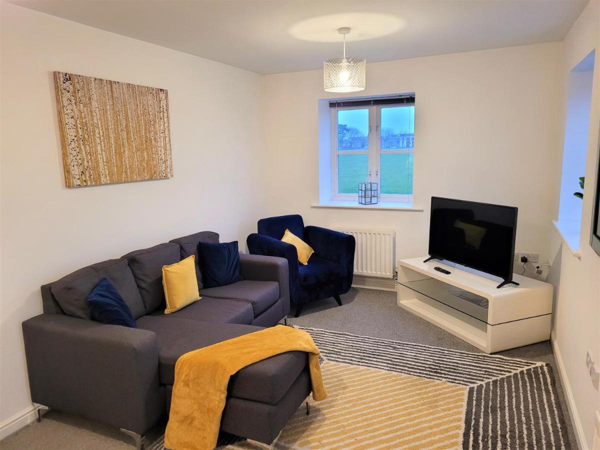 Catchpole Stays Abbey Field Apartment- A Lovely 2 Bed Apartment With Field Views Near Colchester Town Centre Exterior photo